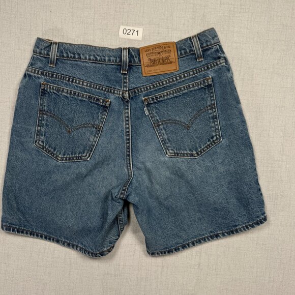 Vintage Levi's 950 Relaxed Fit Jean Shorts Cotton High Rise Medium Wash Size 13 - Picture 2 of 9